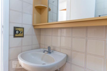 Banheiro de apartamento para alugar com 1 quarto, 68m² em Cidade Monções, São Paulo