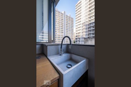 Apartamento à venda com 32m², 1 quarto e 1 vagaVaranda - Detalhe tanque