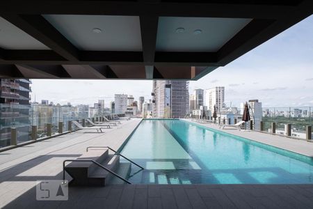 Apartamento à venda com 32m², 1 quarto e 1 vagaPiscina