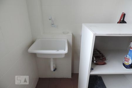 Apartamento para alugar com 56m², 2 quartos e sem vagaArea de Serviço