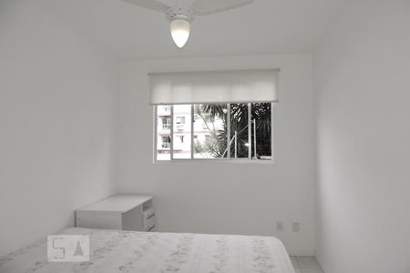 Quarto 2 de apartamento para alugar com 2 quartos, 56m² em Trindade, Florianópolis