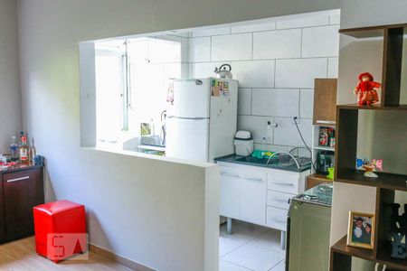 Cozinha de apartamento para alugar com 1 quarto, 35m² em Nonoai, Porto Alegre