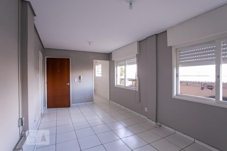 Sala/Quarto de kitnet/studio para alugar com 1 quarto, 25m² em Medianeira, Porto Alegre