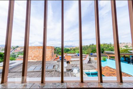 Casa para alugar com 100m², 2 quartos e sem vaga Casa para alugar com 100m², 2 quartos e sem vagaÁrea de Serviço - Vista