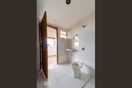 Casa para alugar com 100m², 2 quartos e sem vaga Casa para alugar com 100m², 2 quartos e sem vagaBanheiro