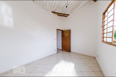 Quarto 2 de casa para alugar com 2 quartos, 100m² em Nova Gameleira, Belo Horizonte