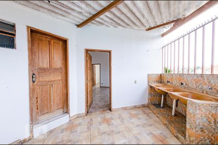 Casa para alugar com 100m², 2 quartos e sem vaga Casa para alugar com 100m², 2 quartos e sem vagaÁrea de Serviço