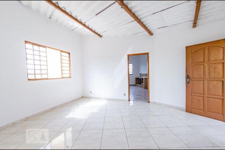 Sala de casa para alugar com 2 quartos, 100m² em Nova Gameleira, Belo Horizonte