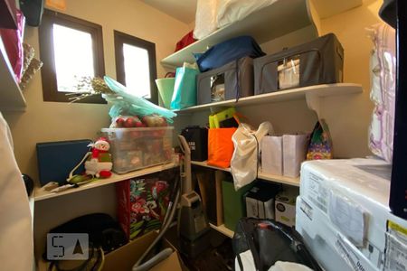 Apartamento para alugar com 250m², 4 quartos e 4 vagasDespensa