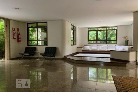 Apartamento para alugar com 250m², 4 quartos e 4 vagasHall social