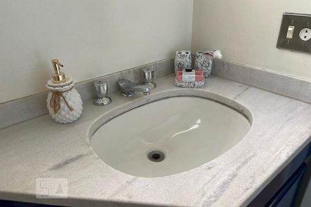 Apartamento para alugar com 250m², 4 quartos e 4 vagasBanheiro - Torneira