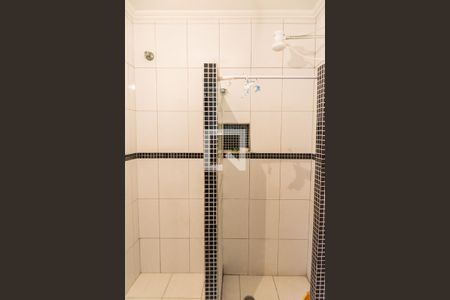 Casa para alugar com 150m², 4 quartos e 8 vagas Casa para alugar com 150m², 4 quartos e 8 vagasBanheiro da suíte 1