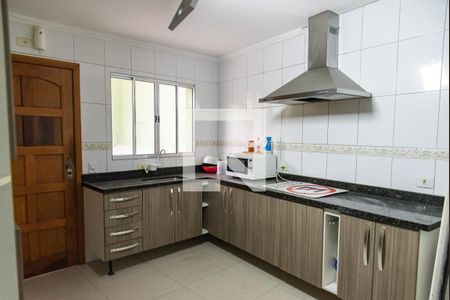Casa para alugar com 150m², 4 quartos e 8 vagas Casa para alugar com 150m², 4 quartos e 8 vagasCozinha