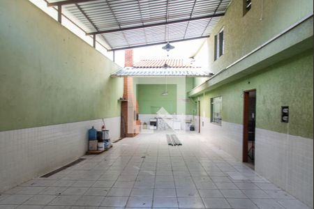 Casa para alugar com 150m², 4 quartos e 8 vagas Casa para alugar com 150m², 4 quartos e 8 vagasGaragem/área de serviço