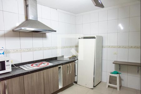 Casa para alugar com 150m², 4 quartos e 8 vagas Casa para alugar com 150m², 4 quartos e 8 vagasCozinha