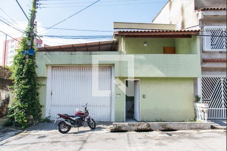 Casa para alugar com 150m², 4 quartos e 8 vagas Casa para alugar com 150m², 4 quartos e 8 vagasFachada