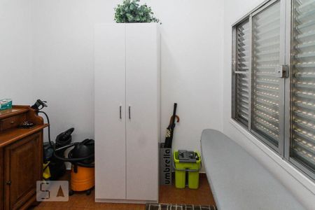 Casa à venda com 300m², 3 quartos e 3 vagas Casa à venda com 300m², 3 quartos e 3 vagasQuarto de Serviço