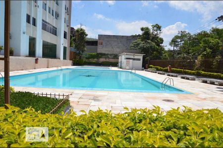 Apartamento à venda com 55m², 2 quartos e sem vagaÁrea comum - Piscina