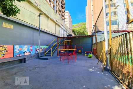 Apartamento à venda com 55m², 2 quartos e sem vagaÁrea Comum - Playground