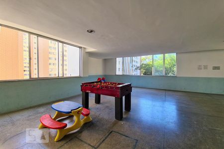 Apartamento à venda com 55m², 2 quartos e sem vagaÁrea comum