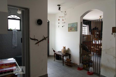 Casa à venda com 291m², 5 quartos e 2 vagas Casa à venda com 291m², 5 quartos e 2 vagasEntrada