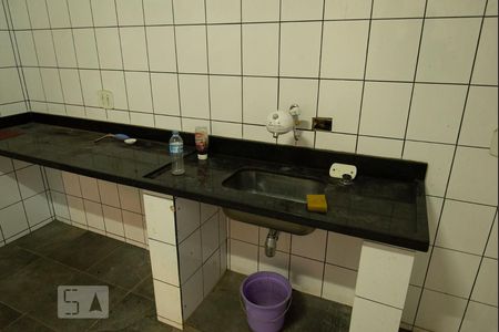 Casa à venda com 291m², 5 quartos e 2 vagas Casa à venda com 291m², 5 quartos e 2 vagasPia