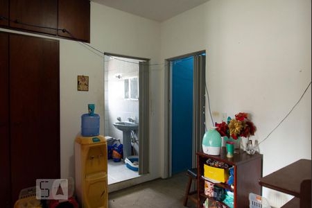 Casa à venda com 291m², 5 quartos e 2 vagas Casa à venda com 291m², 5 quartos e 2 vagasQuarto 3