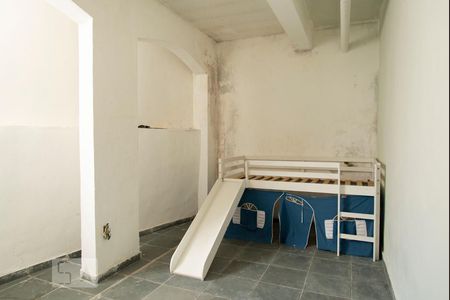 Casa à venda com 291m², 5 quartos e 2 vagas Casa à venda com 291m², 5 quartos e 2 vagasQuarto 1