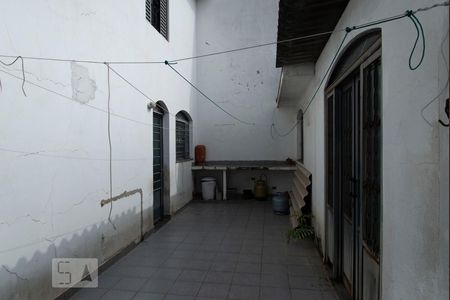 Casa à venda com 291m², 5 quartos e 2 vagas Casa à venda com 291m², 5 quartos e 2 vagasQuintal