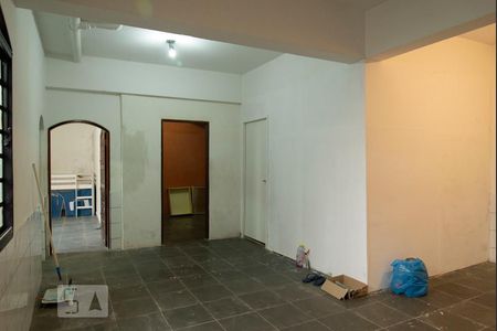 Casa à venda com 291m², 5 quartos e 2 vagas Casa à venda com 291m², 5 quartos e 2 vagasSegunda sala