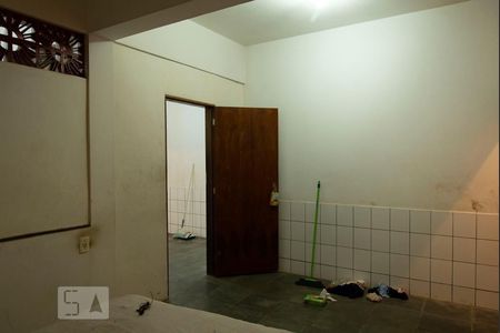 Casa à venda com 291m², 5 quartos e 2 vagas Casa à venda com 291m², 5 quartos e 2 vagasQuarto 2