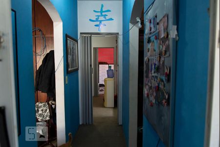 Casa à venda com 291m², 5 quartos e 2 vagas Casa à venda com 291m², 5 quartos e 2 vagasCorredor de cima