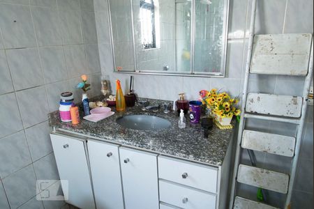 Casa à venda com 291m², 5 quartos e 2 vagas Casa à venda com 291m², 5 quartos e 2 vagasBanheiro 2