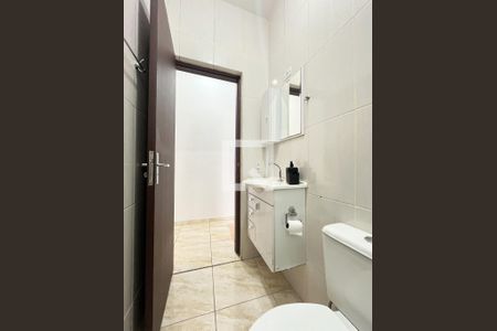 Banheiro  de casa para alugar com 1 quarto, 42m² em Jardim Oriental, São Paulo