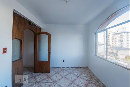 Quarto de apartamento para alugar com 1 quarto, 45m² em Kobrasol, São José