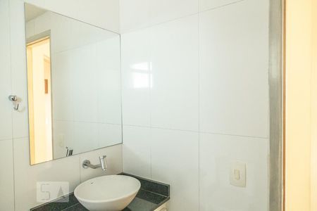 Apartamento à venda com 65m², 2 quartos e 1 vaga Apartamento à venda com 65m², 2 quartos e 1 vagaBanheiro