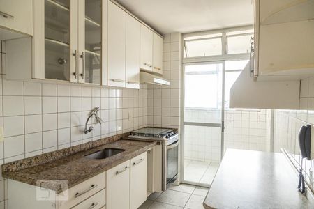 Apartamento à venda com 65m², 2 quartos e 1 vaga Apartamento à venda com 65m², 2 quartos e 1 vagaCozinha