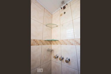 Banheiro  de apartamento para alugar com 1 quarto, 47m² em Jardim Itu Sabará, Porto Alegre