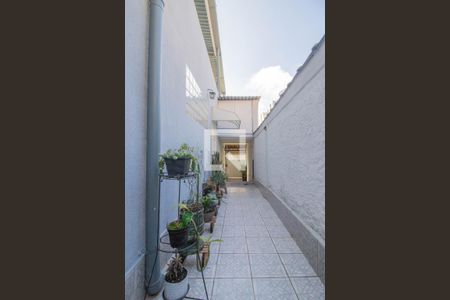 Casa à venda com 230m², 3 quartos e 3 vagasCorredor Lateral