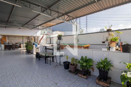 Casa à venda com 230m², 3 quartos e 3 vagasTerraço