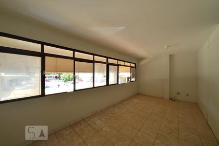 Sala de kitnet/studio para alugar com 1 quarto, 30m² em Asa Norte, Brasília