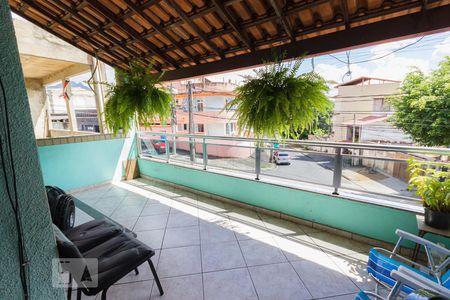 Casa à venda com 196m², 4 quartos e 1 vagaVaranda - Quarto 1 (2º andar)