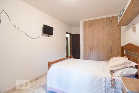 Casa à venda com 230m², 3 quartos e 3 vagasQuarto 2