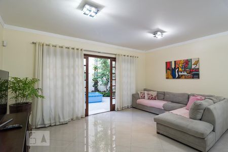 Sala de casa à venda com 3 quartos, 230m² em Mirandópolis, São Paulo