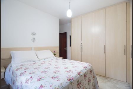 Casa à venda com 230m², 3 quartos e 3 vagasSuíte