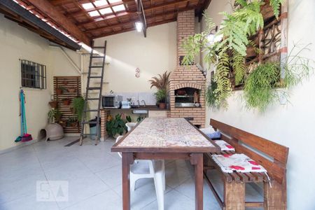 Casa à venda com 230m², 3 quartos e 3 vagasChurrasqueira