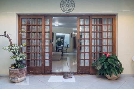 Casa à venda com 230m², 3 quartos e 3 vagasChurrasqueira