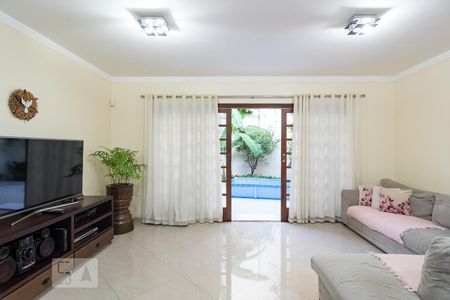 Sala de casa à venda com 3 quartos, 230m² em Mirandópolis, São Paulo