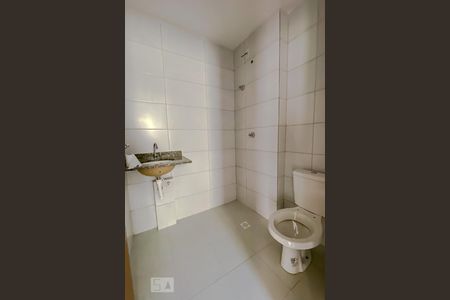 Banheiro de kitnet/studio à venda com 1 quarto, 32m² em Quinta da Paineira, São Paulo