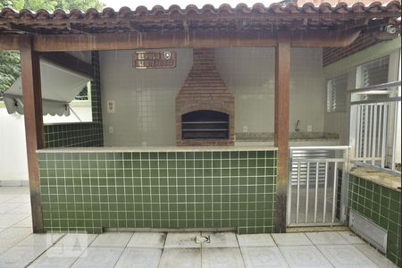 Apartamento à venda com 70m², 2 quartos e 1 vagaÁrea comum - Churrasqueira